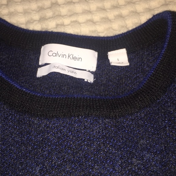 Calvin Klein Navy Blue Crewneck Sweater - Picture 3 of 3